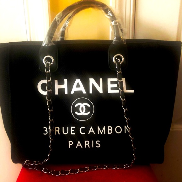 CHANEL handbag - Picture 1 of 2